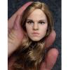  Artikelbild 1 des Artikels “Emma  Moive ? Head 1:6 “
