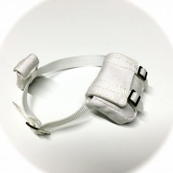 White belt with pouches 