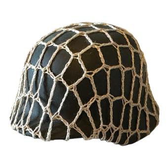 Helm mit Netz 1/6 (Kunststoff) 