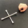  Artikelbild 2 des Artikels “1:6 handgefertigter Kreuzschlüssel in Metal “