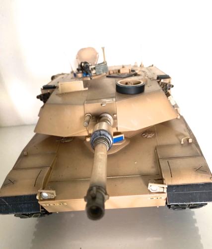 Product image of the product “1:18 M1A1 Abrams ohne Box ”