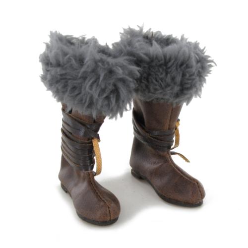 Artikelbild des Artikels “Lederstiefel mit Fell “
