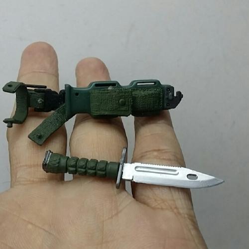 Artikelbild des Artikels “Combat Knife 1/6 “