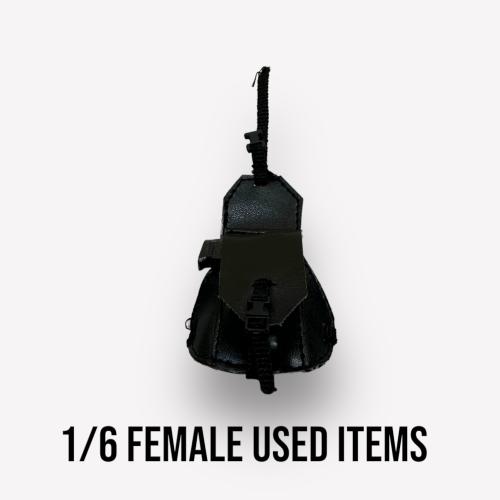 Product image of the product “Female Drop Leg Holster with Gun   1:6 ”