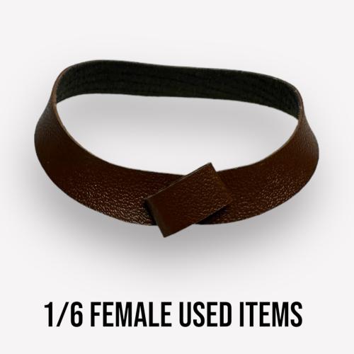 Product image of the product “Female Shoulderbelt with sword sleeve  1:6 ”