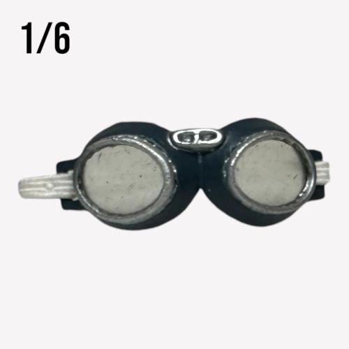 Artikelbild des Artikels “Kradbrille, blau 1:6 “