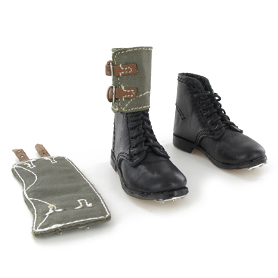 Product image of the product “Schnürschuhe 1937, schwarz mit Gamaschen, Leder ”