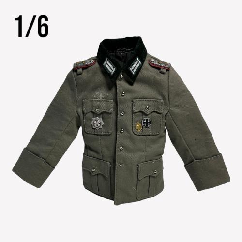 Artikelbild des Artikels “Uniform Rote Waffenfarbe Hauptmann  1/6 “