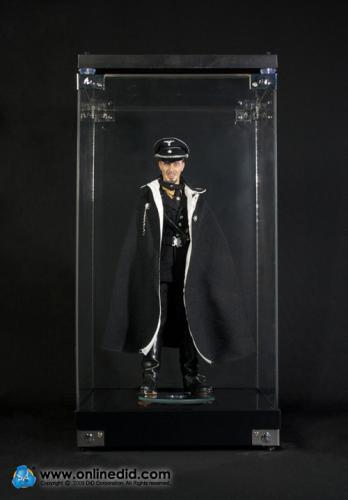 Product image of the product “Display mit Drehteller und LED ”