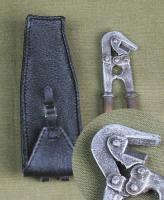 Product image of the product “Drahtzange in Metal beweglich mit Ledertasche ”