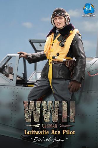 Artikelbild des Artikels “Erich Hartmann - WWII German Luftwaffe Ace Pilot - in 1/6 scale “