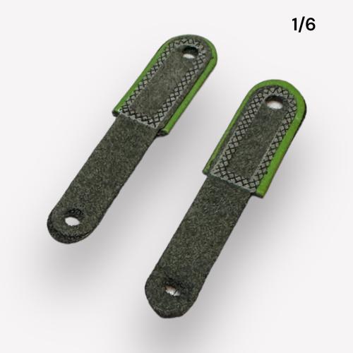 Artikelbild des Artikels “Schulterklappen Grün Waffenfarbe 1/6 “
