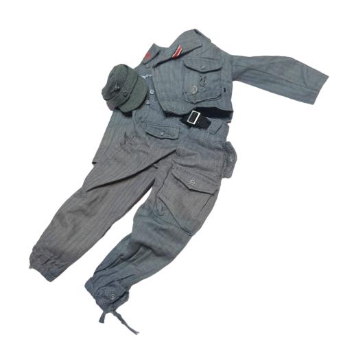 Artikelbild des Artikels “Sturmgeschütz Uniform Luftwaffe  1/6 “