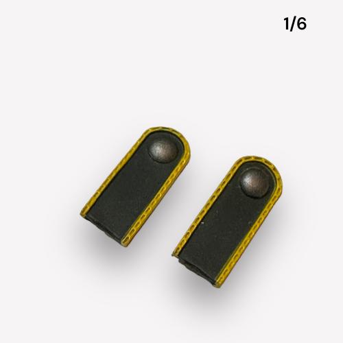 Artikelbild des Artikels “Schulterklappen gelbe Waffenfarbe 1/6 “
