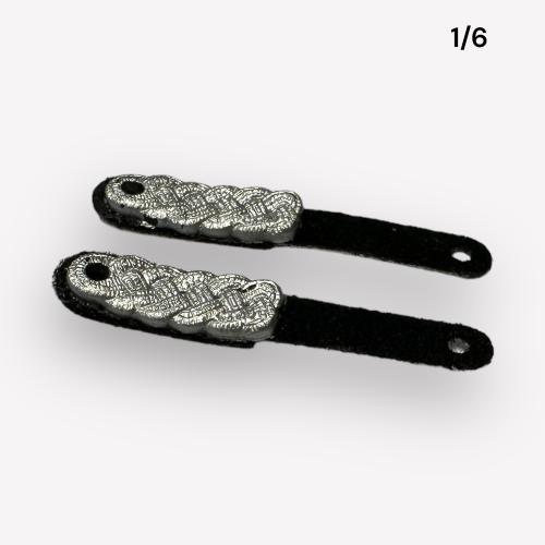 Artikelbild des Artikels “Schulterklappen weiss Offizier 1/6 “
