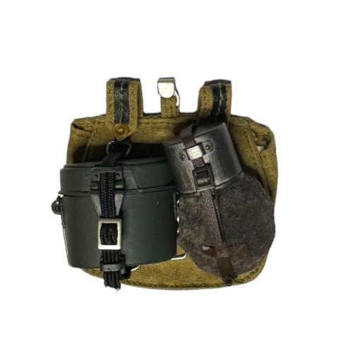 Product image of the product “Brotbeutel 31, grün  Infanterie Set 1/6 ”