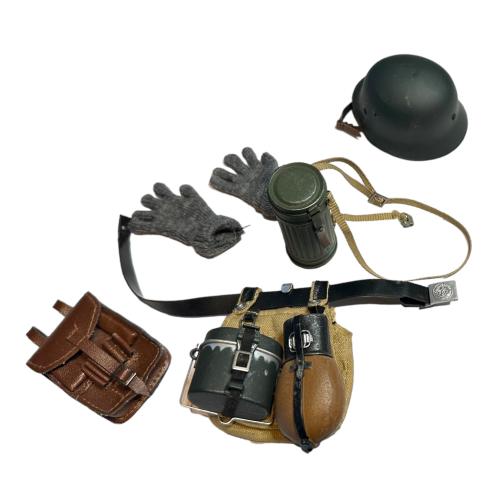 Artikelbild des Artikels “Landser Ausrüstung 1/6 Set (WH) “
