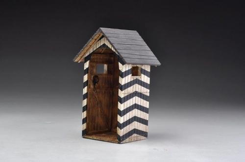 Artikelbild des Artikels “WWII: Deutsches Wachhaus gealtert mit Feldelephon “
