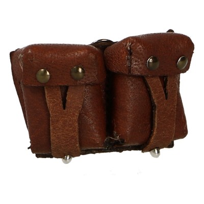 Product image of the product “Russian  Munitionstasche braun leder 1/6 ”