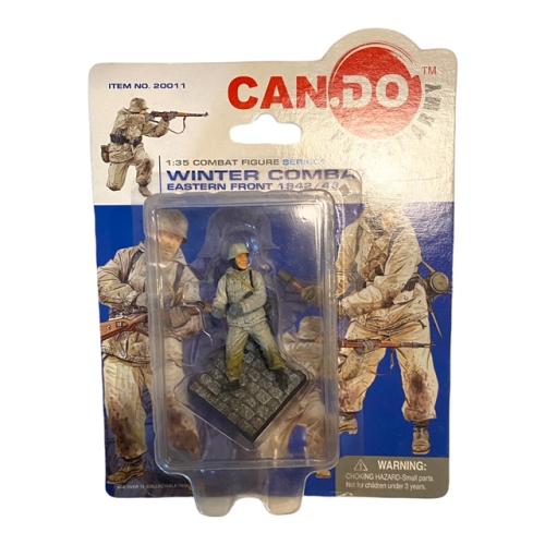Product image of the product “1:35 Panzer Grenadiers Winter Combat 1942/43 ”