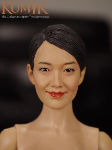 Artikelbild des Artikels “Kumik Asian lachend “