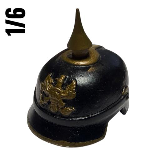Product image of the product “Pickelhaube 1/6  (Plastik ) ”