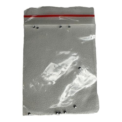 Artikelbild des Artikels “1/12 Knöpfe “