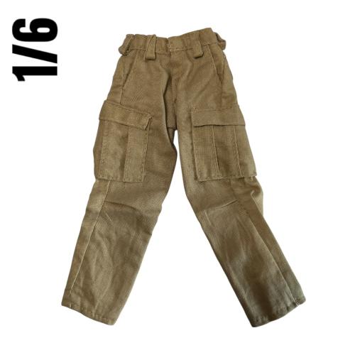 Artikelbild des Artikels “Cargo Hose beige 1:6 “