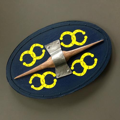 Product image of the product “1/6 Wood Shield with Yellow decorations (Real Wood and Metal) ”