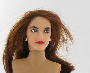 Artikelbild des Artikels “Dolly Head Kopf “