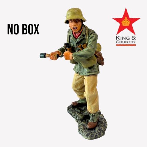 Product image of the product “DAK Soldier with Handgranade (No Box) ”