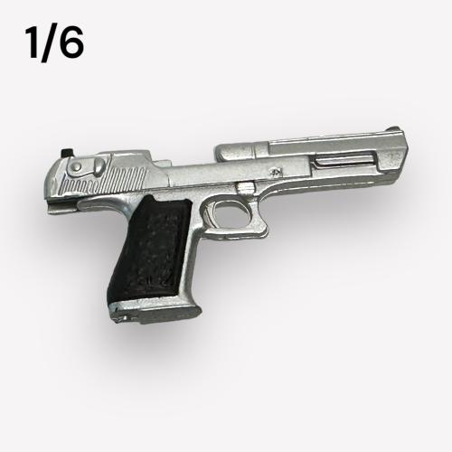 Artikelbild des Artikels “Desert Eagle Simple 1/6 Silver “