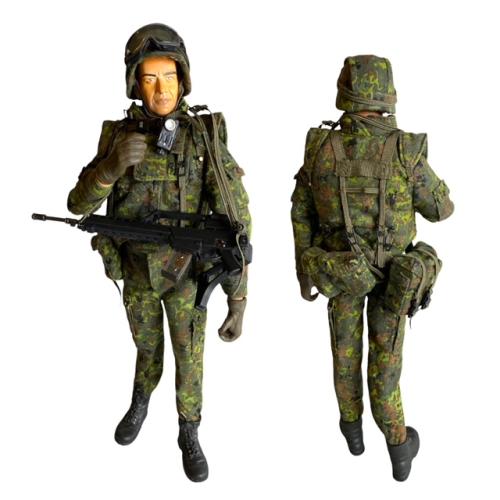 Artikelbild des Artikels “Deutscher Fallschirmjöger der Bundeswehr (No Box) “