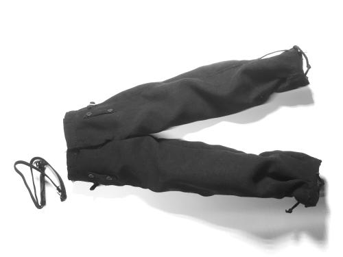 Product image of the product “Panzerhose mit Hosenträger ”