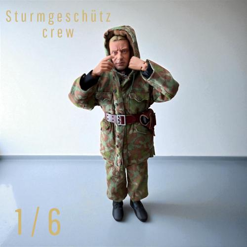Product image of the product “Panzer Besatzung mit Italienischen Muster 1/6 (Displayed) ”