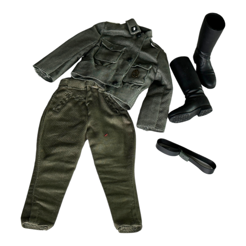 Artikelbild des Artikels “Uniform Set M 44 Sturmmann 1/6 “