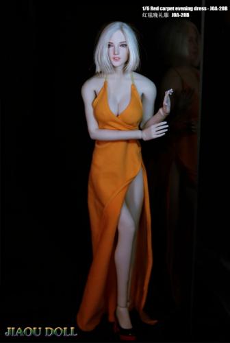 Artikelbild des Artikels “1:6 Evening Dress Set (Orange) mit Schuhe “