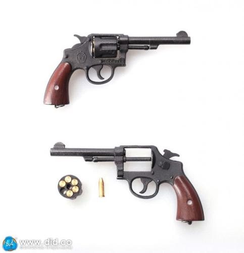 Artikelbild des Artikels “M1917 Revovler with SIX bullets (metall) “