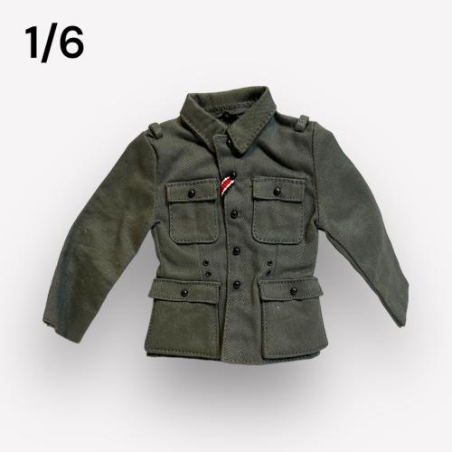 Product image of the product “M43 Feldbluse mit EK Band (OD) ”