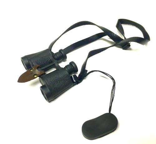 Artikelbild des Artikels “Fernglas mit Okularschutz und Lasche “