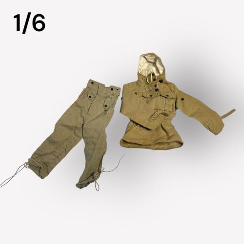 Artikelbild des Artikels “Gebirgsjäger, Parka mit Hose1:6 “