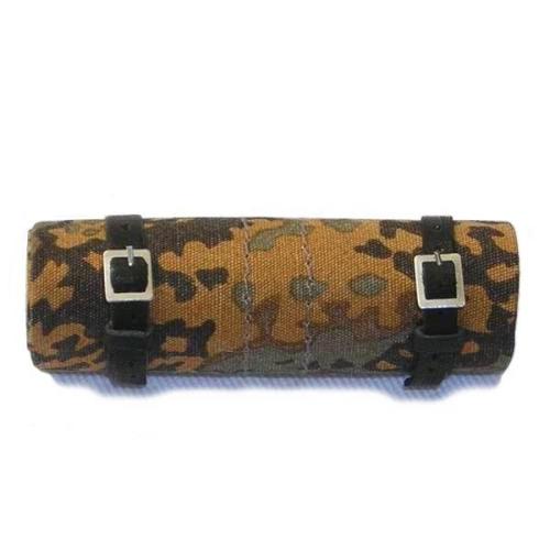 Product image of the product “Gerollte Zeltbahn de Lux Eichenlaub herbst Ausführung mit Riemen 1/6 ”