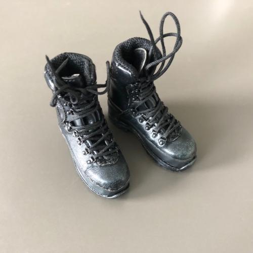 Product image of the product “MOUNTAIN BOOT GTX SCHWARZ ”