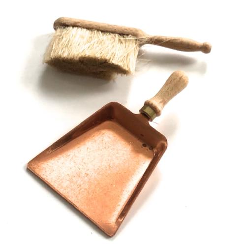 Artikelbild des Artikels “Handfeger und Schaufel  Metal handgefertigt 1:6 “