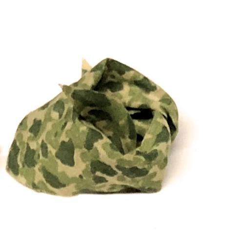 Artikelbild des Artikels “Scarf green camo 1:6 “