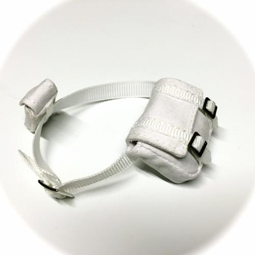 Product image of the product “White belt with pouches ”