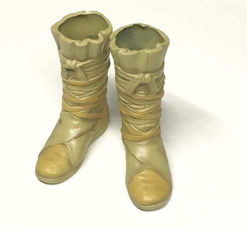 Artikelbild des Artikels “Gotische Stiefel “