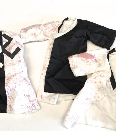 Artikelbild des Artikels “Ronin Coat 1:6 Bloody “