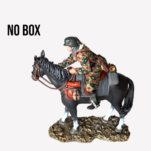 Artikelbild des Artikels “WWII: SS Soldier with horse in winter colour scheme “
