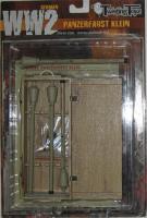 Artikelbild des Artikels “Panzerfaust klein 4 Stk 30 c mit Transportkiste “